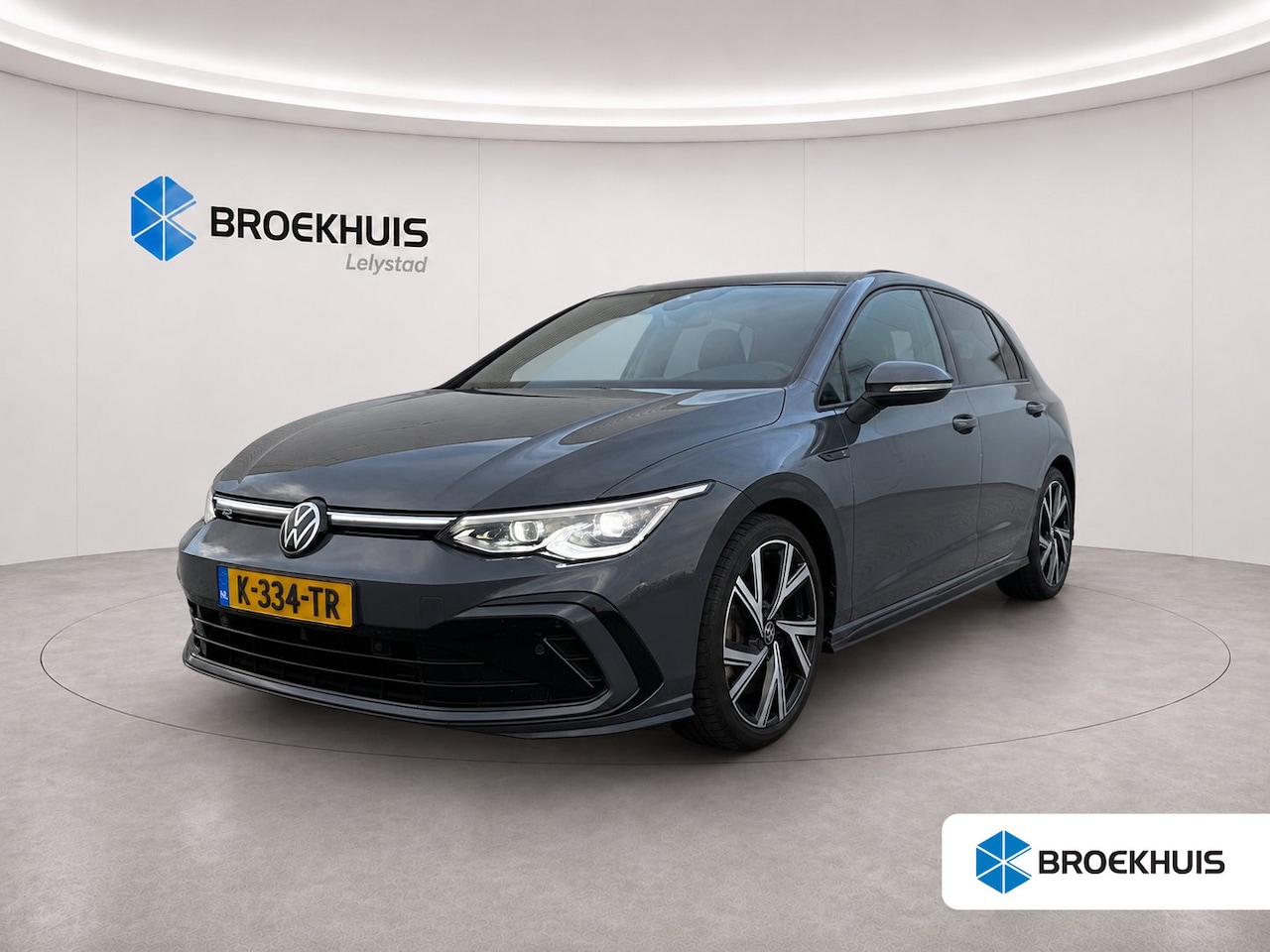 Volkswagen Golf - 1.5 eTSI 150PK R-LINE AUTOMAAT NAVI / LEDER / CLIMA / FULL-LED / 18" LMV / PANO. DAK / ADA - AutoWereld.nl