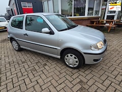 Volkswagen Polo - 1.4 Comfortline automaat