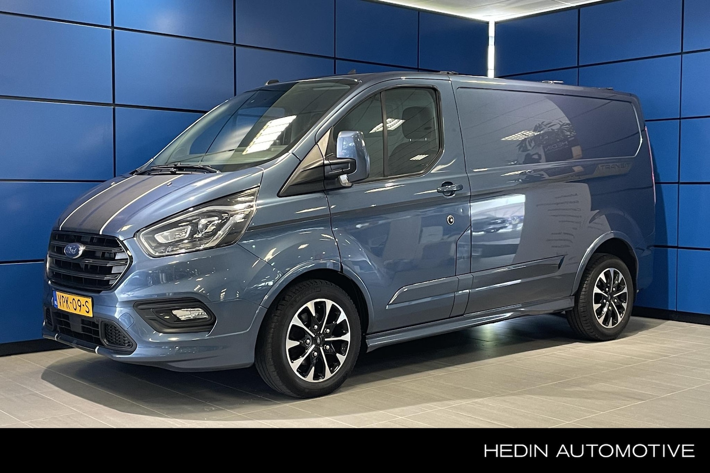 Ford Transit Custom - 320 2.0 TDCI L1H1 Sport 320 2.0 TDCI L1H1 Sport - AutoWereld.nl