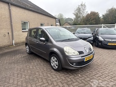 Renault Modus - 1.2 TCE Night & Day REST BPM €200,