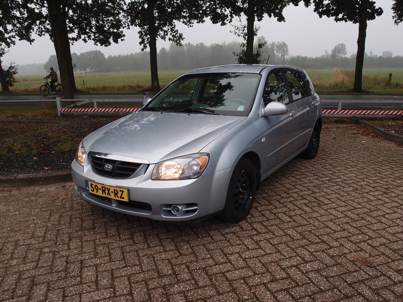 Kia Cerato - 1.6-16V LX Airco Nette Auto - AutoWereld.nl