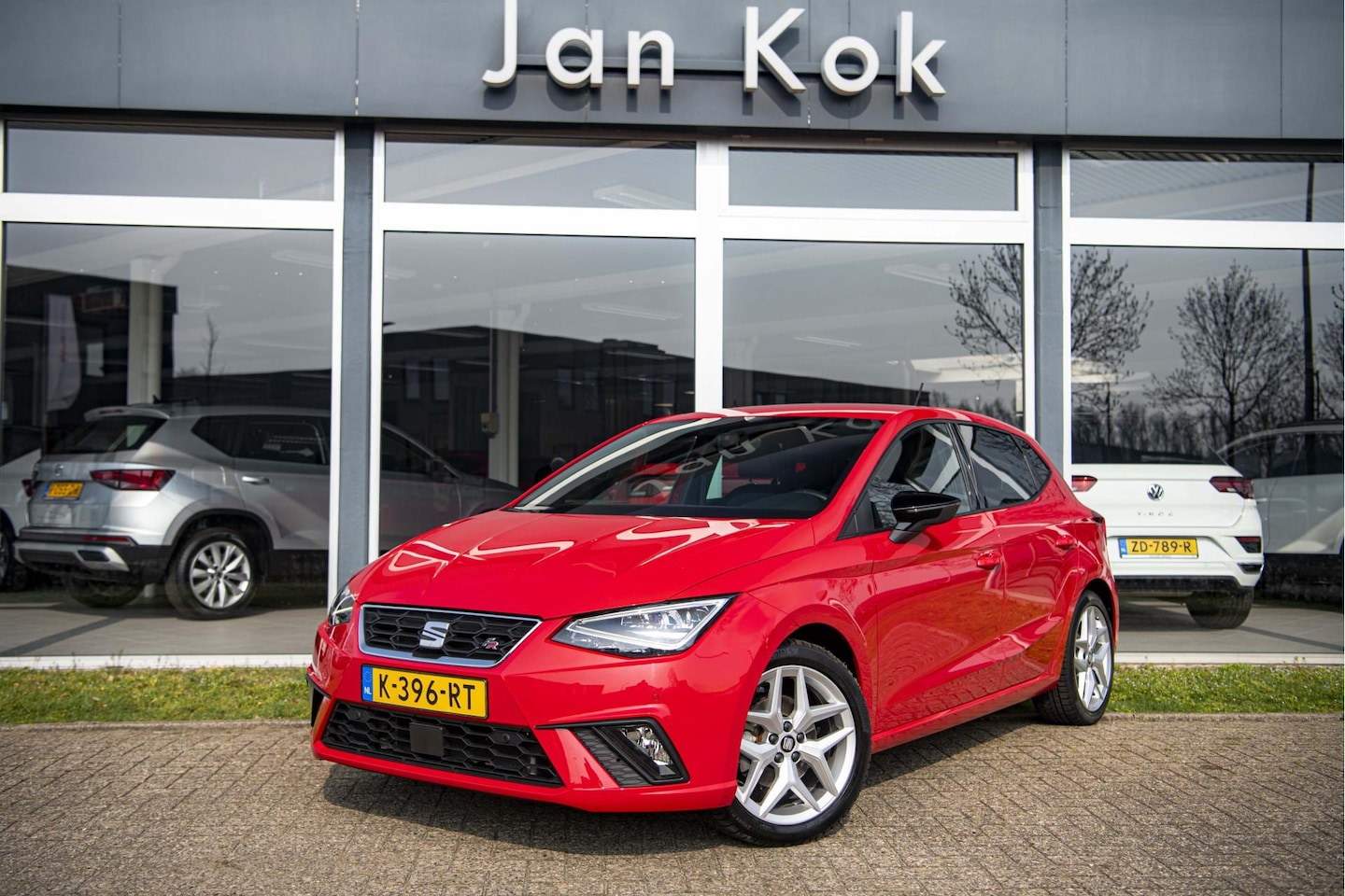 SEAT Ibiza - 1.0 TSi 110 pk DSG-7 FR Business Intense Plus | Alcantara | Full LED | Stoelverwarming - AutoWereld.nl