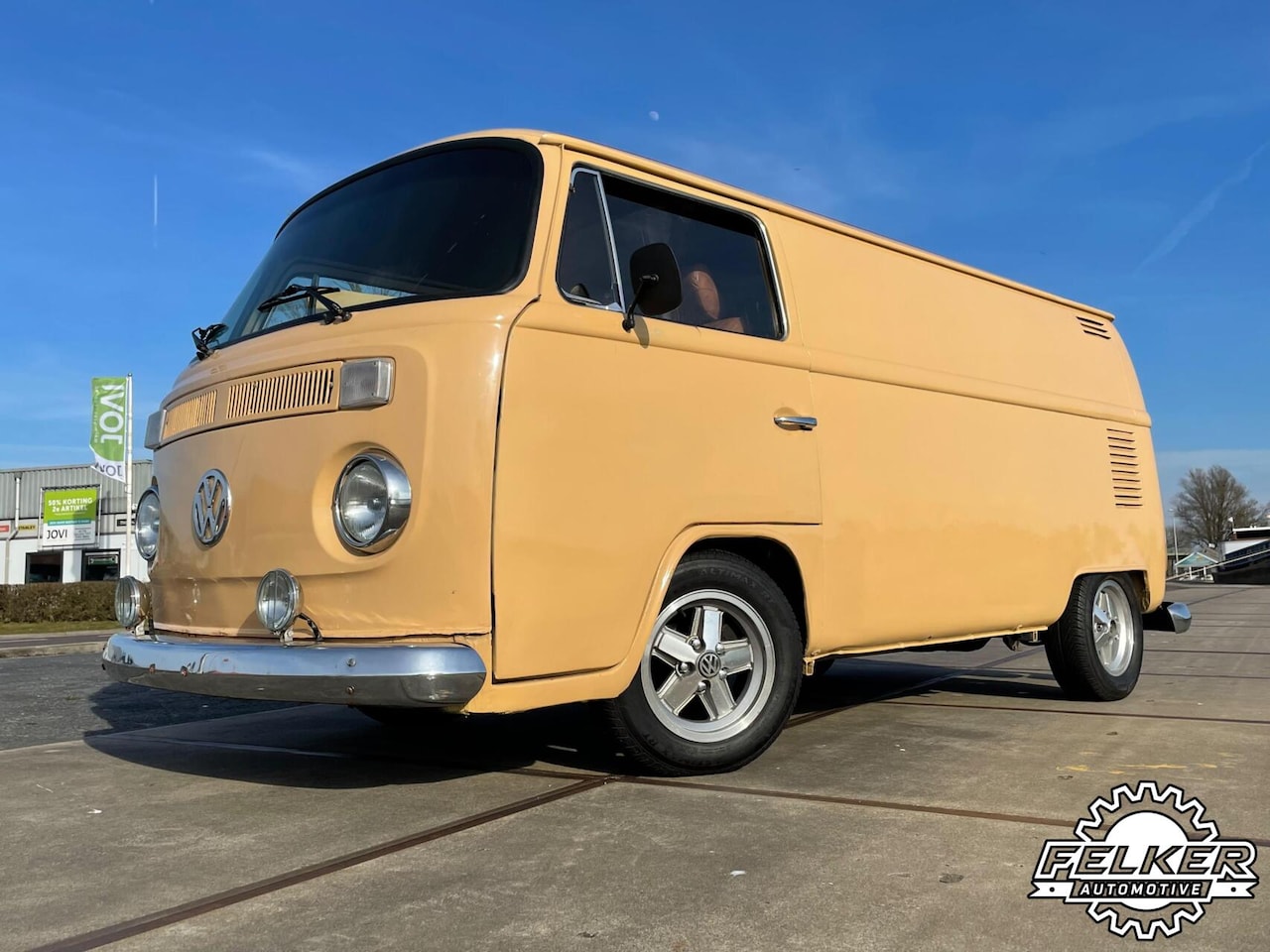 Volkswagen T2 - Panel Van 1.6 Boxer Patina uit Brazilië 1988 - AutoWereld.nl