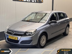Opel Astra - 1.4 Essentia