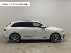 Audi Q7 - 55 TFSI e quattro S-line Pano Trekhaak Leer Camera