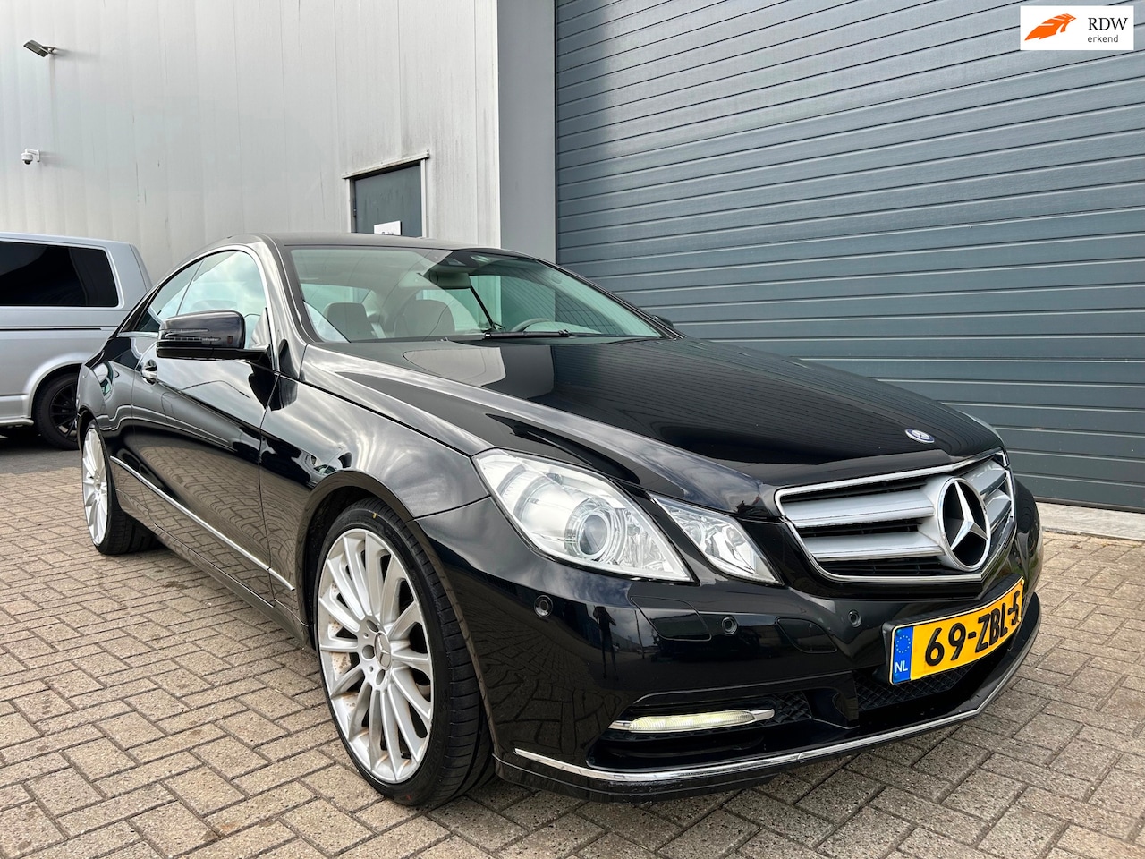 Mercedes-Benz E-klasse Coupé - 200 CGI Elegance AUT NAVI - AutoWereld.nl