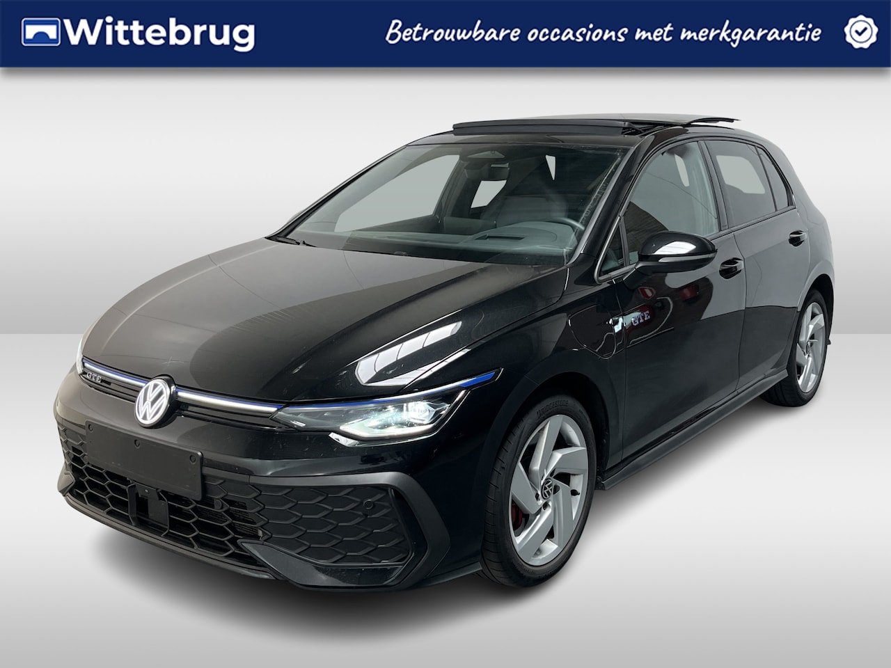 Volkswagen Golf - 1.5 eHybrid GTE / FABRIEKSGARANTIE TM 02-2031/ 272 PK/ PANO/ TREKHAAK/ 360 CAMERA/ 18'' LM - AutoWereld.nl