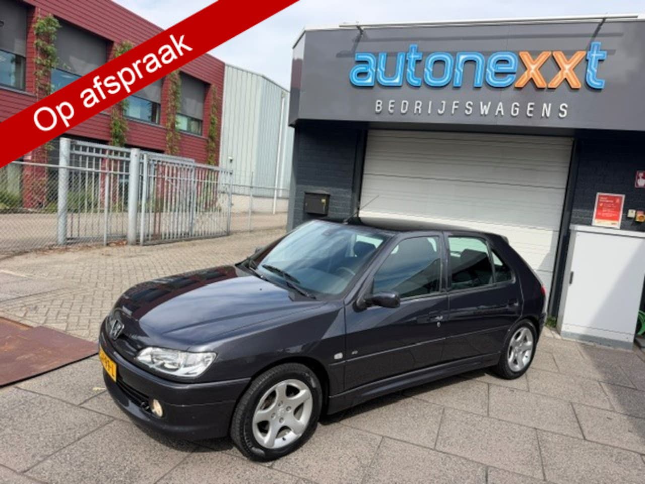 Peugeot 306 - xs 1.8 16v Premier main l One owner I Un unico propietario l Dealer maintained ! BEZICHTIG - AutoWereld.nl