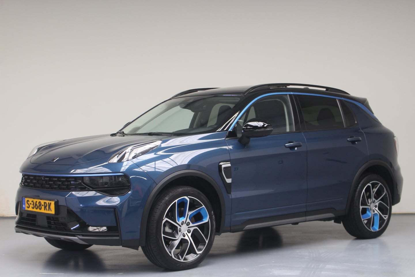 Lynk & Co 01 - 1.5 Plug-in Hybride | Rijklaarprijs | 1 Jaar BOVAG Garantie | - AutoWereld.nl