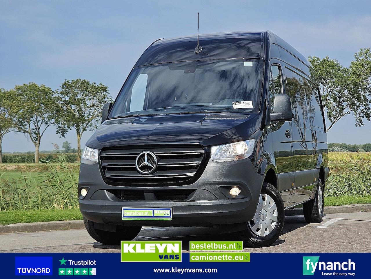 Mercedes-Benz Sprinter - 317 L2H2 Mbux Navi AC - AutoWereld.nl