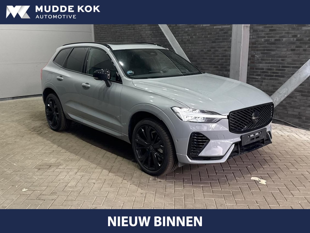 Volvo XC60 - 2.0 T6 Plug-in hybrid AWD Ultra Black Edition | Luchtvering | Bowers & Wilkins | Panoramad - AutoWereld.nl