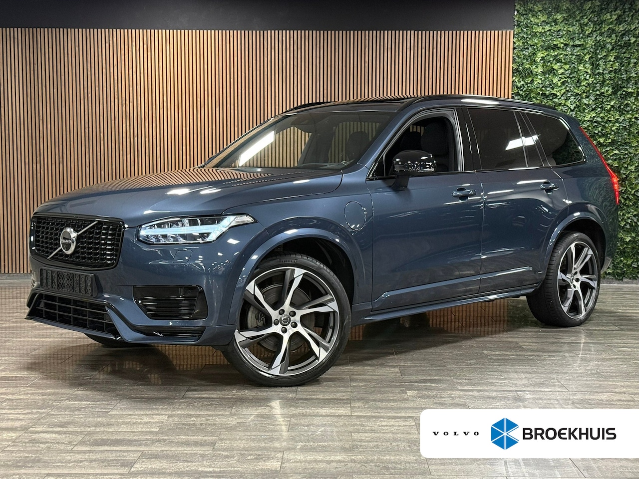 Volvo XC90 - T8 AWD Recharge R-Design Long Range | Luchtvering | Trekhaak | 360 Camera | Head-Up Displa - AutoWereld.nl