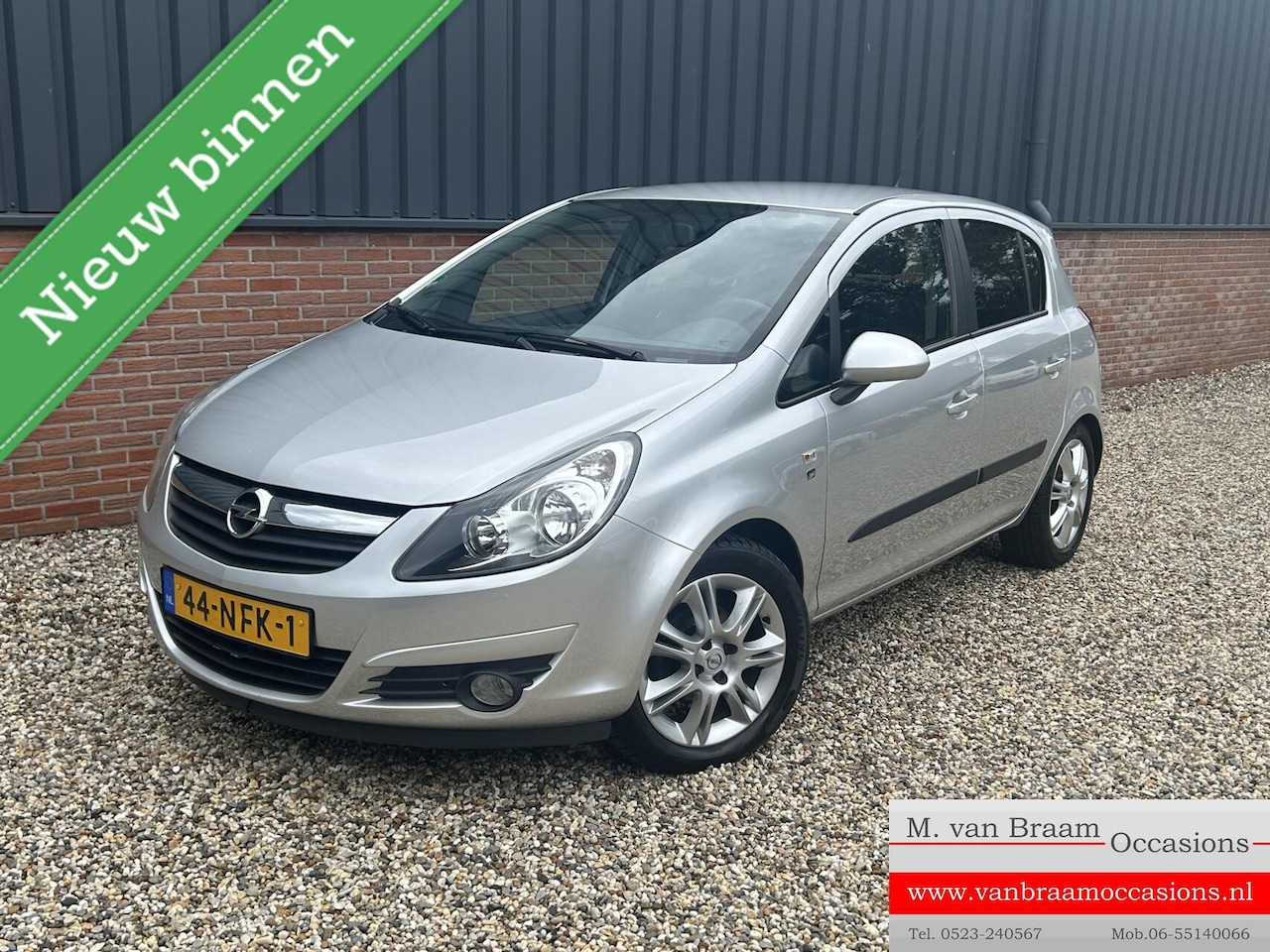 Opel Corsa - 1.2-16V '111' Edition 1.2-16V '111' Edition 5-Drs - AutoWereld.nl
