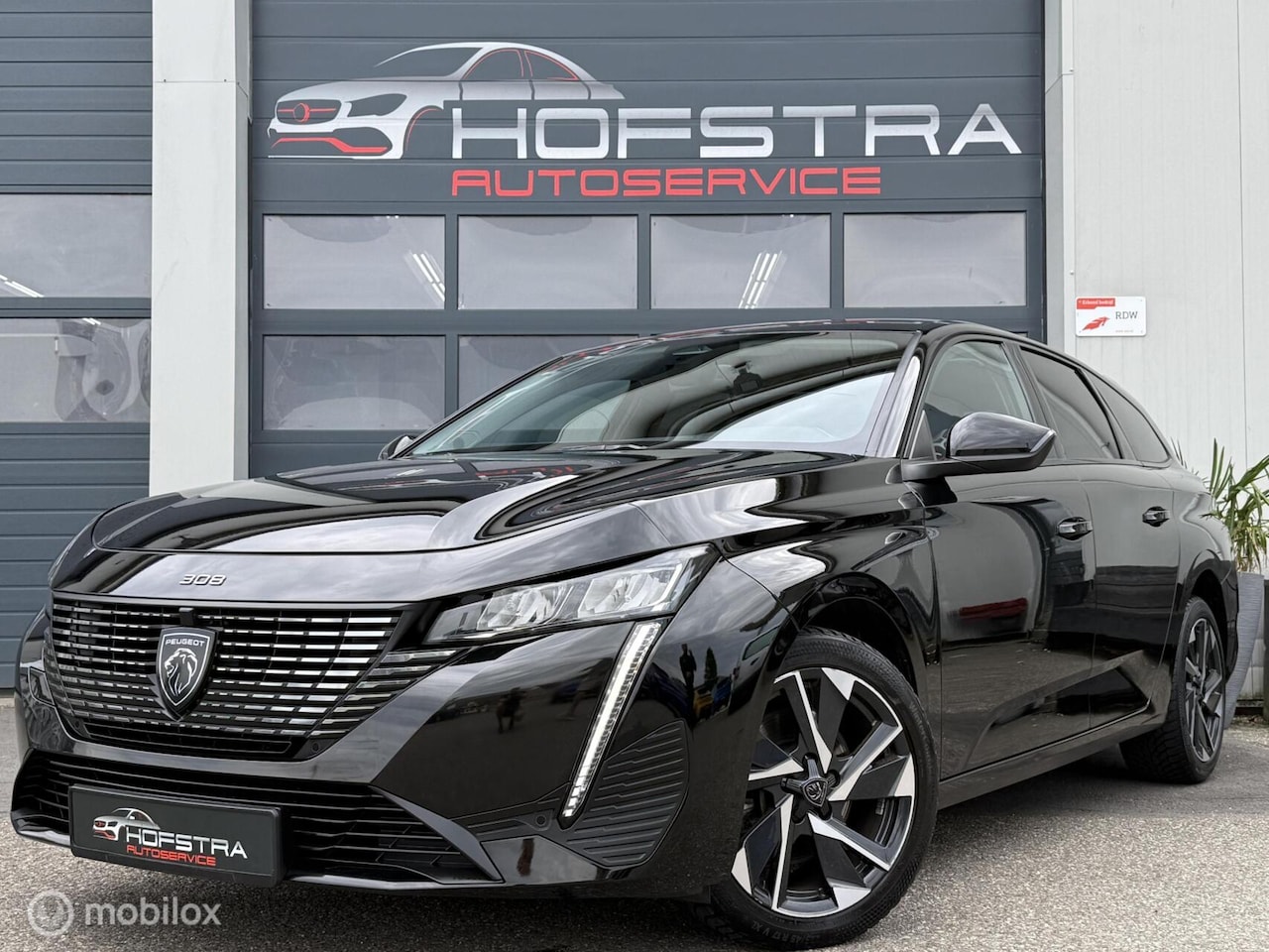 Peugeot 308 SW - 1.2 PureTech Allure Pack Camera Trekhk Adapt-Cruise - AutoWereld.nl