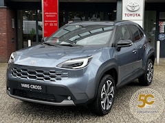 Toyota Yaris Cross - 1.5 Hybrid 130 First Edition PARK-SENSOR BLINDSPOT STOEL/STUURVERWARMING AD-CRUISE CLIMA