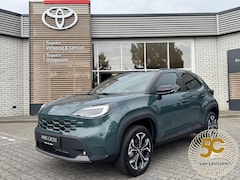 Toyota Yaris Cross - HYBRID 130 FIRST EDITION NIEUW MODEL 2026 DIRECT LEVERBAAR STOEL/STUURVER LED 17'' LM-VELG
