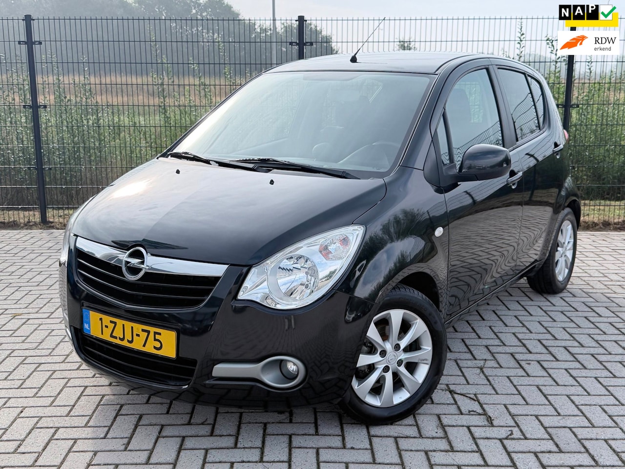 Opel Agila - 1.0 Berlin | ACC | Radio - AutoWereld.nl