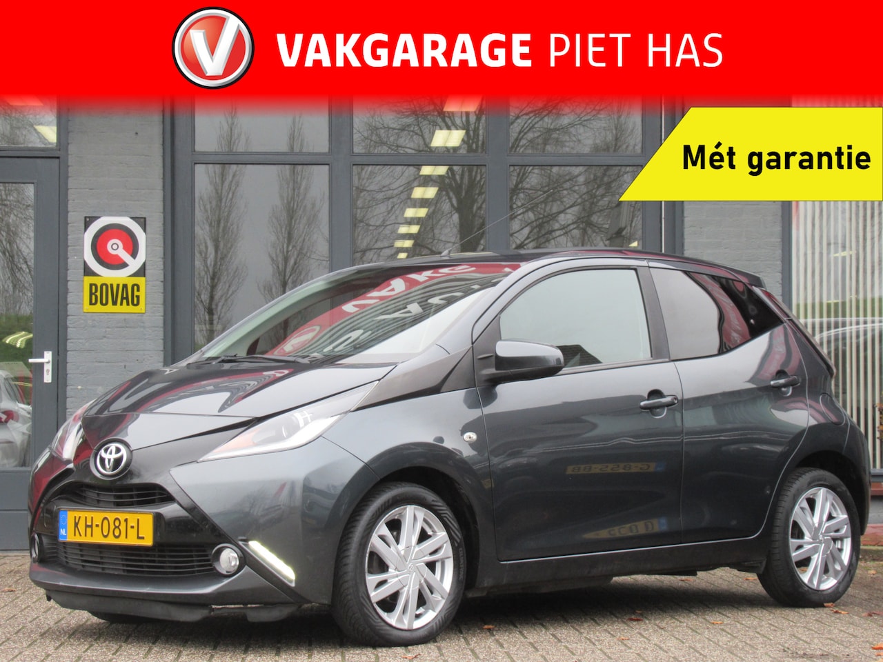 Toyota Aygo - 1.0 VVT-i x-sport | Airco | Carplay | Lichtmetalen velgen | Incl. Garantie | Bluetooth | L - AutoWereld.nl