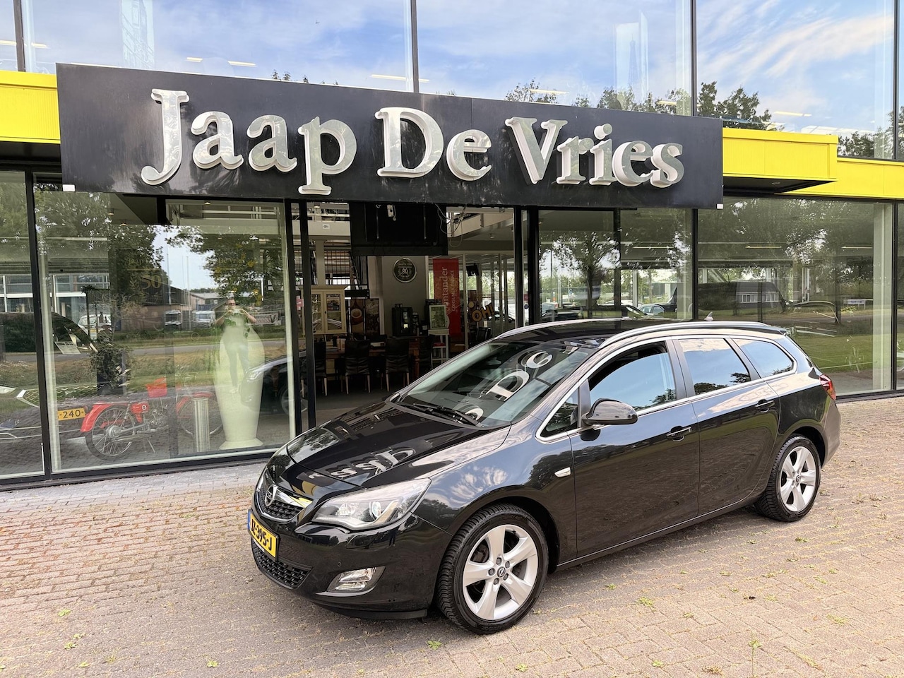 Opel Astra Sports Tourer - 1.4 Turbo Sport 1.4 Turbo Sport - AutoWereld.nl