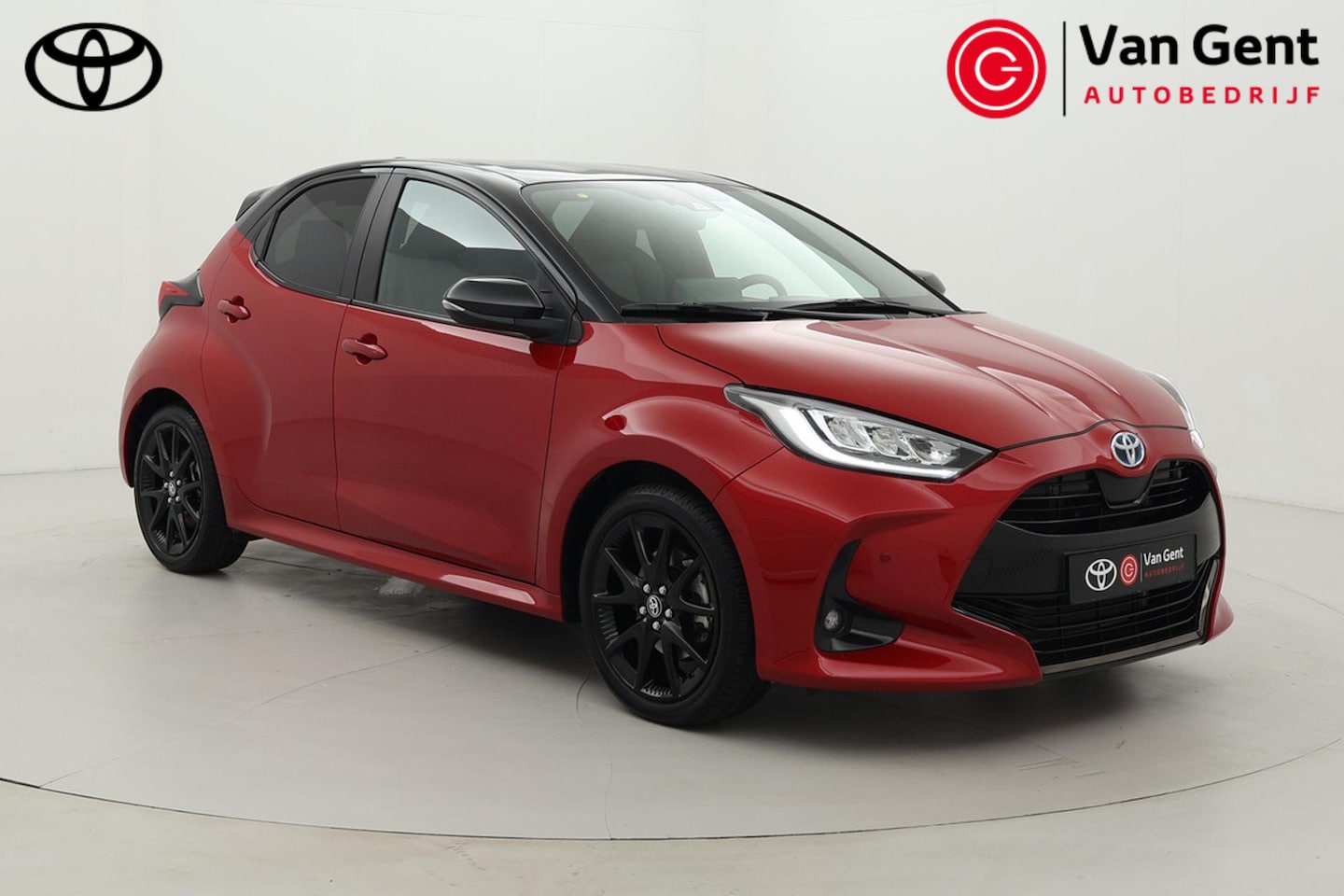 Toyota Yaris - 1.5 Hybrid Executive | Dodehoek detectie | Head-up display | Stoelverwarming | Apple Carpl - AutoWereld.nl