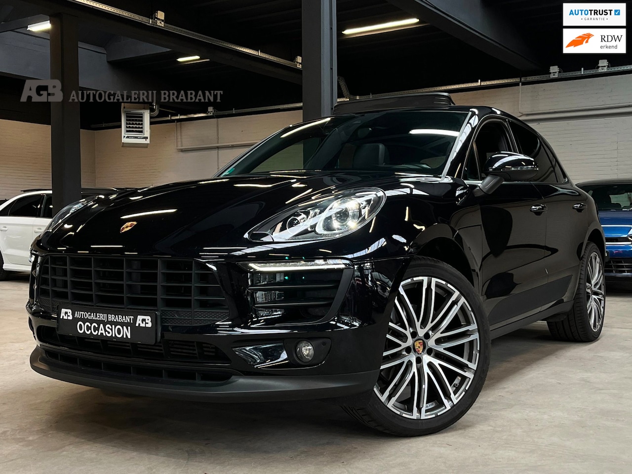 Porsche Macan - 2.0 252pk/Pano/Carplay - AutoWereld.nl