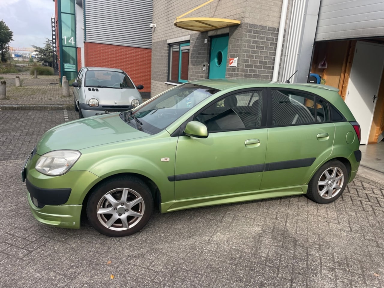 Kia Rio - 1.4 X-tra | KM 183484 | AIRCO | LM VELGEN LEUKE AUTO ! - AutoWereld.nl
