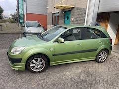 Kia Rio - 1.4 X-tra | KM 183484 | AIRCO | LM VELGEN LEUKE AUTO