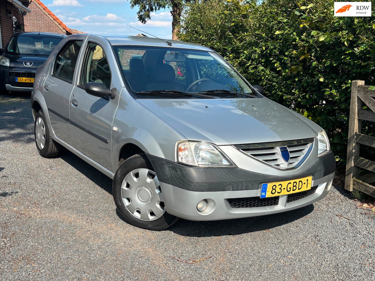 Dacia Logan - 1.6 Lauréate |AIRCO|APK 9-2027|NIEUWE DISTRIBUTIE - AutoWereld.nl