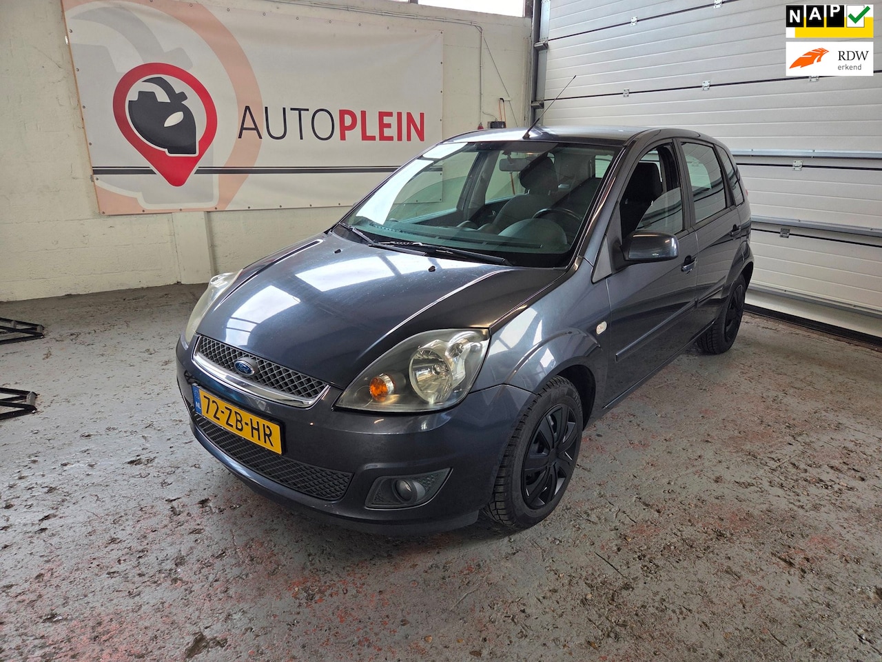 Ford Fiesta - 1.3-8V Futura 1.3-8V Futura - AutoWereld.nl