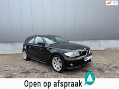 BMW 1-serie - 118i ( Lees Tekst)