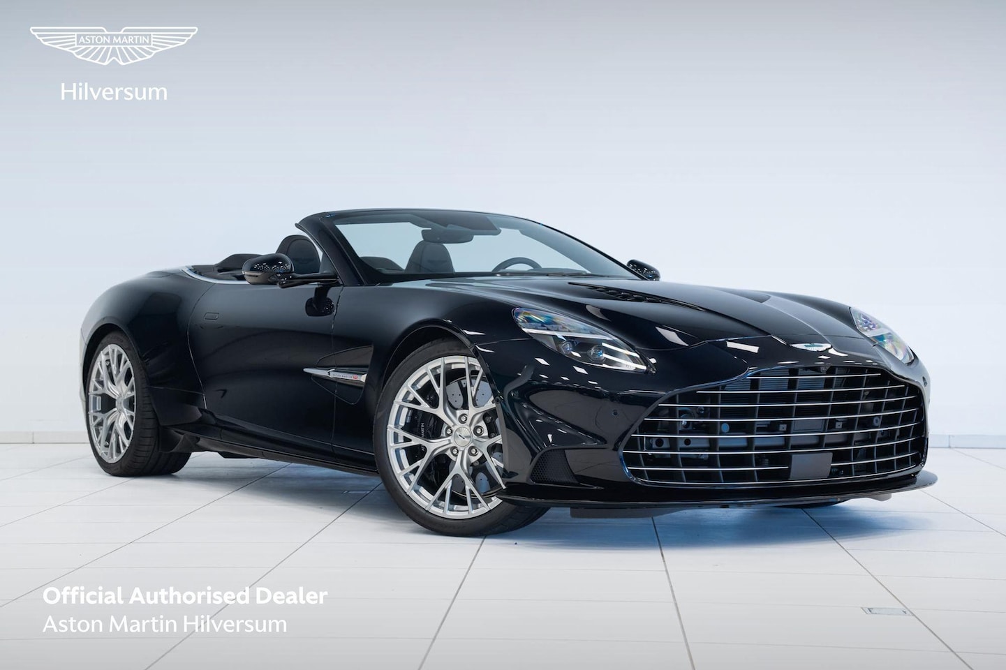 Aston Martin Vanquish Volante - | NEW 2026 | Ultramarine Black | Incl. BPM | - AutoWereld.nl