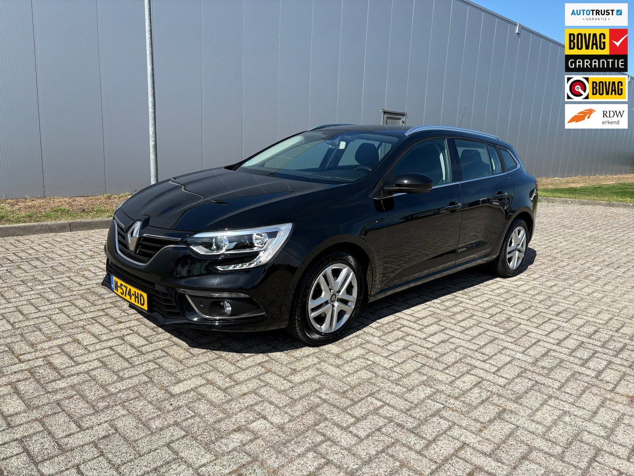 Renault Mégane Estate - 1.2 TCe Limited 1.2 TCe Limited , Automaat, Stoelverwarming, Climaat control, Trekhaak - AutoWereld.nl