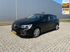 Renault Mégane Estate - 1.2 TCe Limited , Automaat, Stoelverwarming, Climaat control, Trekhaak