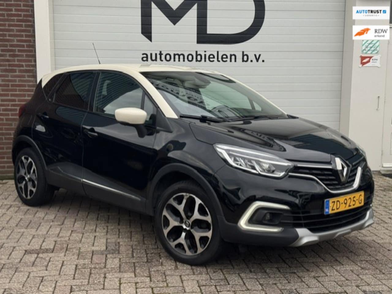 Renault Captur - 0.9 TCe Intens -LED pure vision-Trekhaak-Navi - AutoWereld.nl