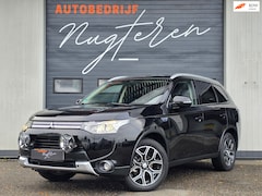 Mitsubishi Outlander - 2.0 PHEV Executive Edition X-Line|Trekhaak|Camera