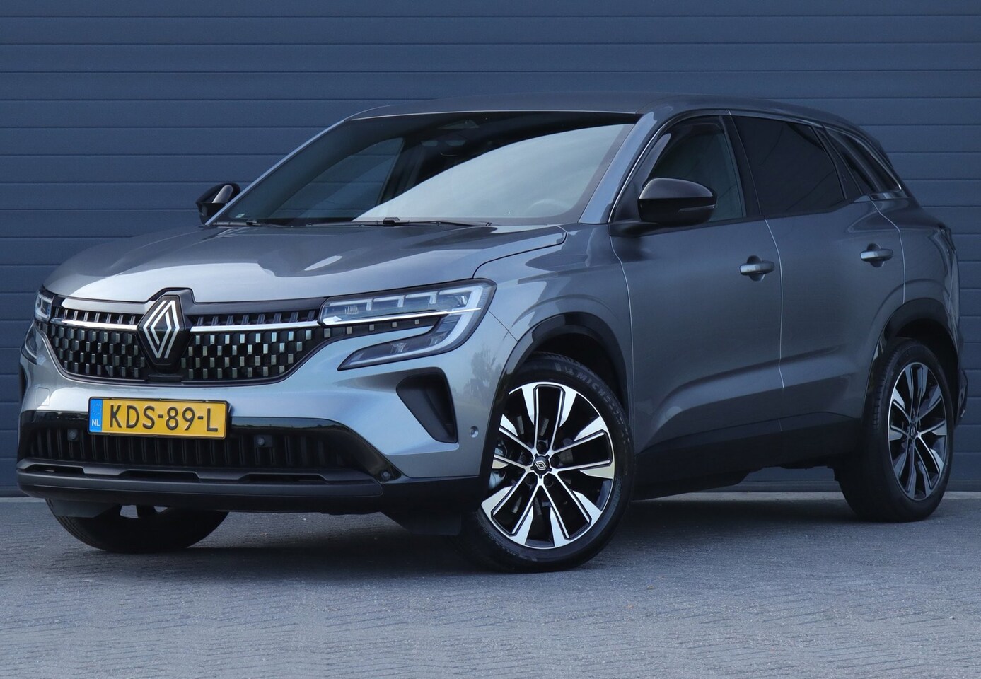 Renault Austral - 1.2 E-Tech full hybrid / Carplay / Camera - AutoWereld.nl