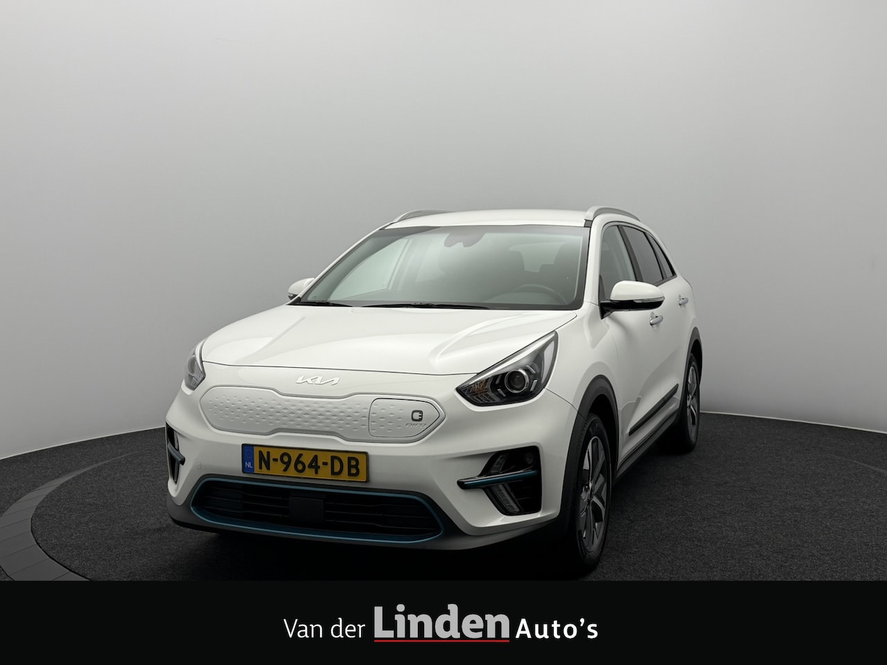 Kia e-Niro - Edition 64 kWh SOH 93,8% | Camera | Stoel/Stuurverwarming | Carplay&Android | Adaptieve Cr - AutoWereld.nl
