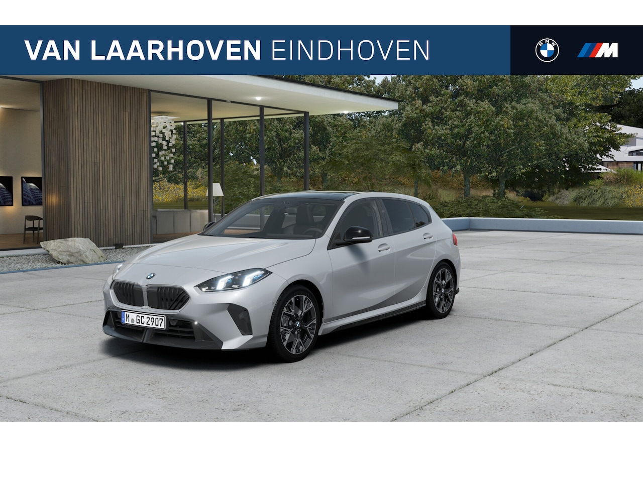 BMW 1-serie - 120 M Sport Automaat / Panoramadak / Sportstoelen / Achteruitrijcamera / Comfort Access / - AutoWereld.nl