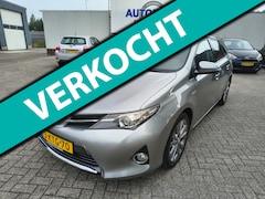 Toyota Auris Touring Sports - 1.8 Hybrid Lease met trekhaak, navigatie en panoramadak
