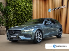 Volvo V60 - 2.0 T6 Plug-in hybrid AWD Essential | R-Design | 19" Velgen | Trekhaak | Camera | Stuur/st