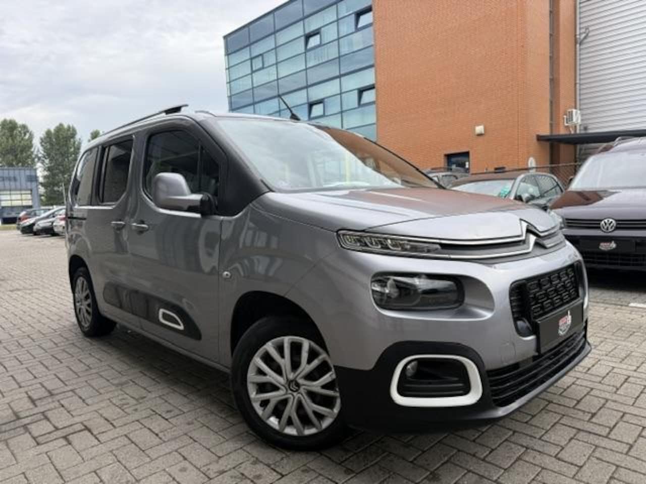 Citroën Berlingo - combi 1.2 Benzine - AutoWereld.nl