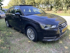 Audi A3 Sportback - 1.2 TFSI Ambiente Audi A3 Sportback 1.2 TFSI | 63.700 KM | OPEN DAK | HALFLEER | NIEUWE APK