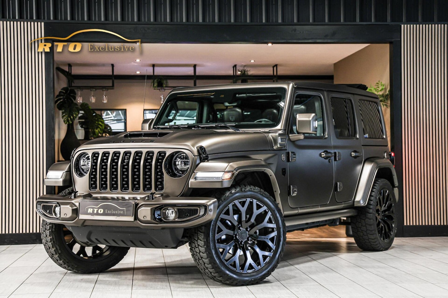 Jeep Wrangler Unlimited - 4xe 380 Sahara|BRUTE|Cabrio|Matt|Leder|22'' - AutoWereld.nl