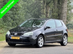 Volkswagen Golf - 1.4 Trendline apk 3-27 nap