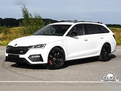 Skoda Octavia Combi - RS iV 245PK Pano Matrix HUD
