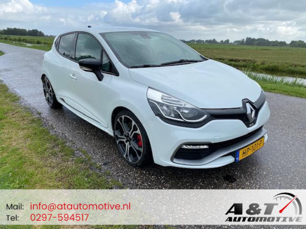 Renault Clio - 1.6 R.S. Trophy 220pk/2015/165dkm - AutoWereld.nl