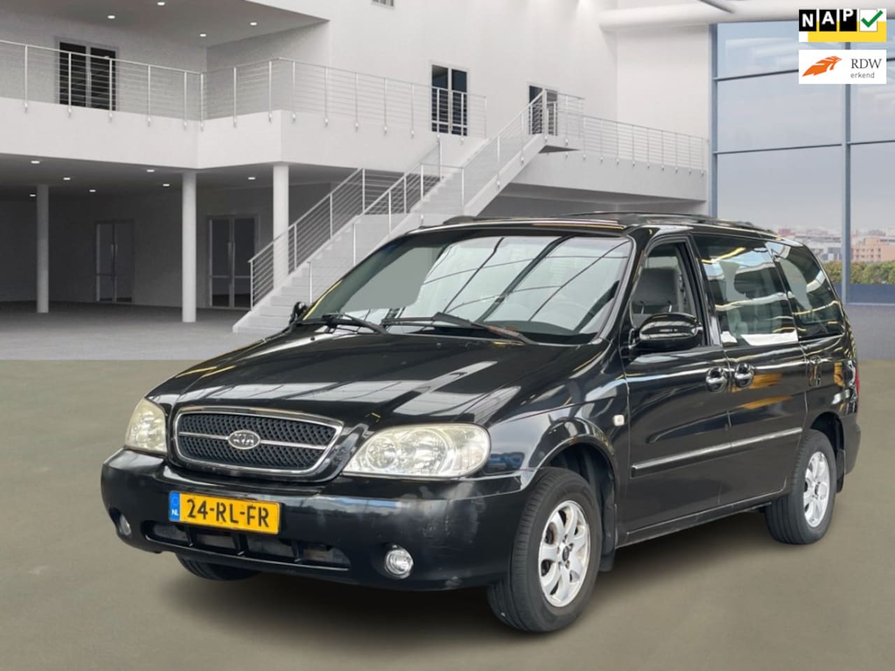 Kia Carnival - 2.5 V6 EX 2.5 V6 EX - AutoWereld.nl