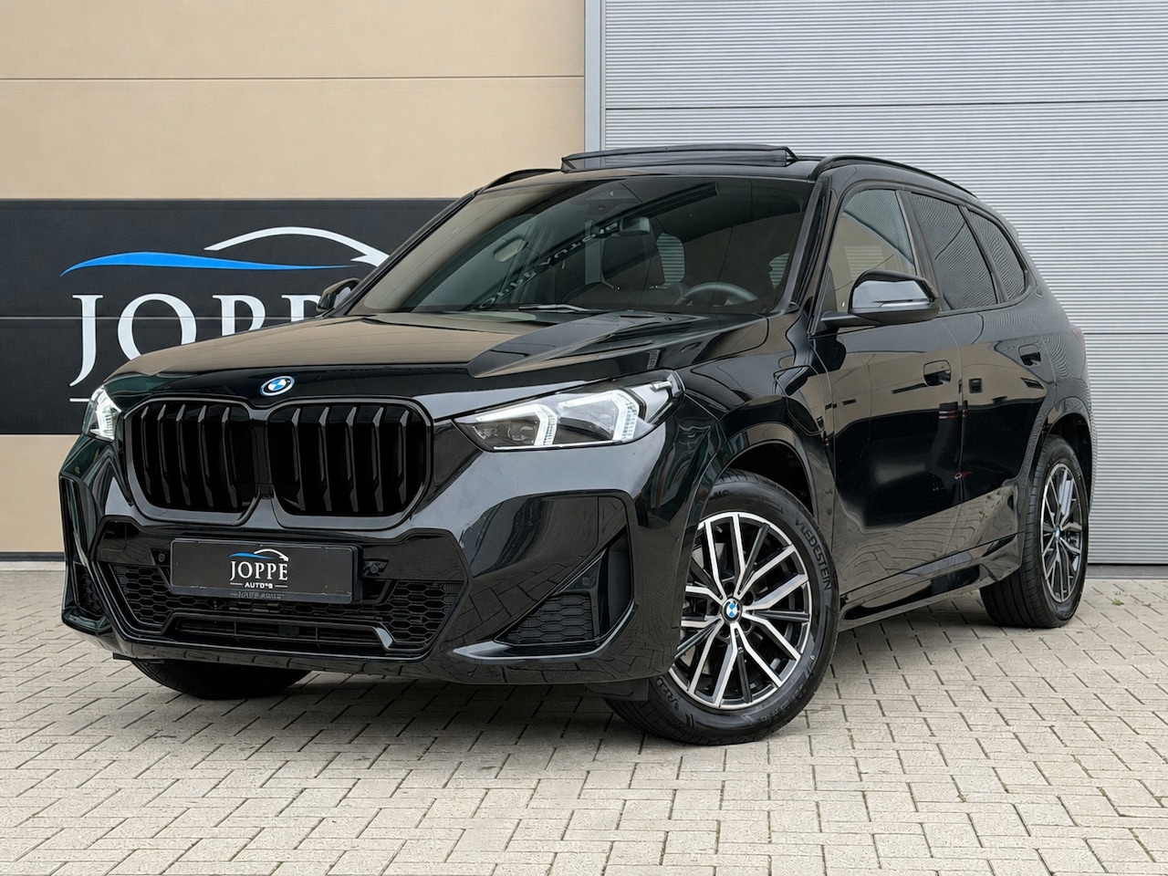 BMW X1 - XDrive30e|M Sport |Pano|Elek.Trekhaak|ShadowLine| - AutoWereld.nl