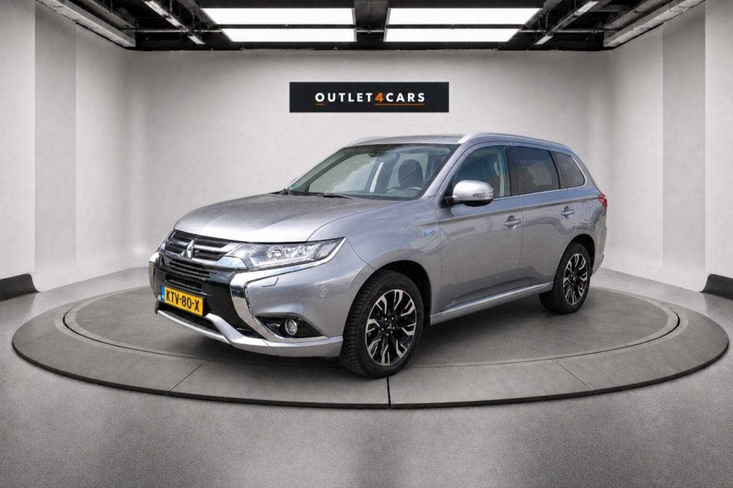Mitsubishi Outlander - 2.0 PHEV Prestige 2.0 PHEV Prestige - AutoWereld.nl