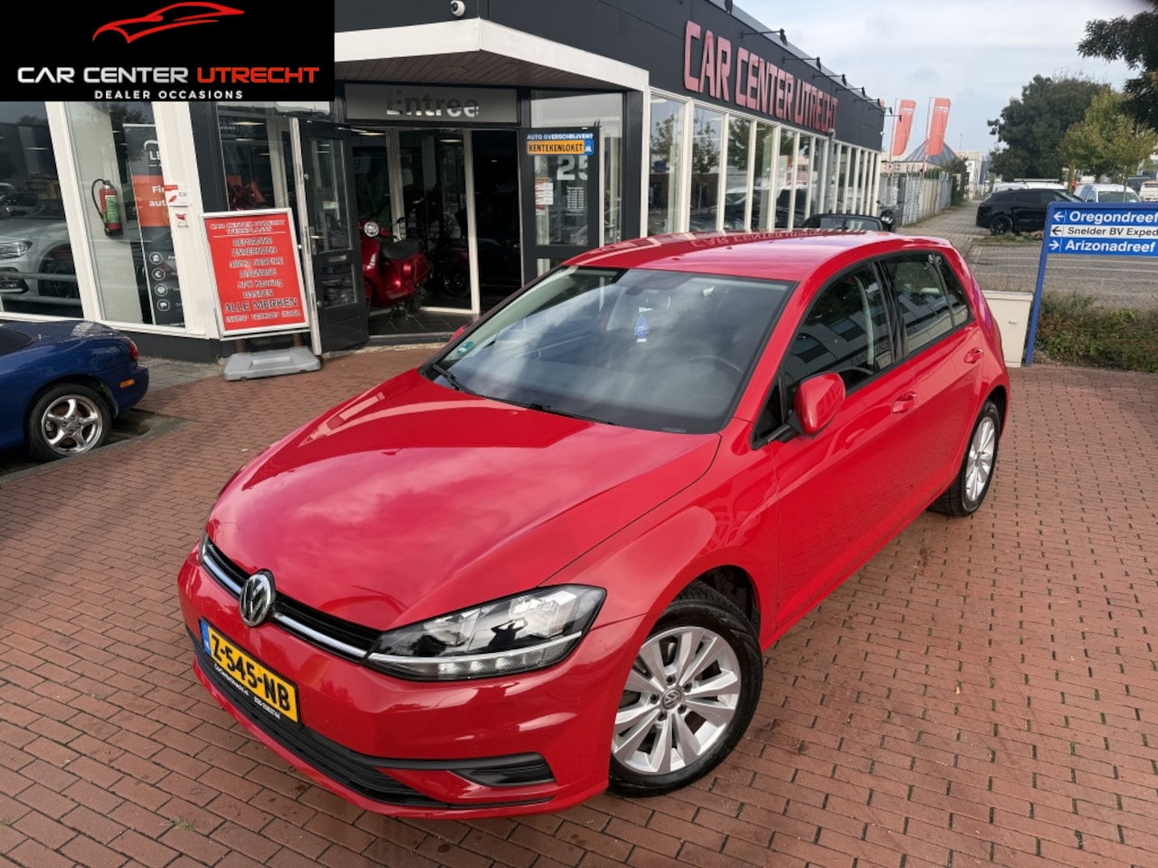 Volkswagen Golf - 1.0 TSI Trendline 6vers airco camera navi - AutoWereld.nl